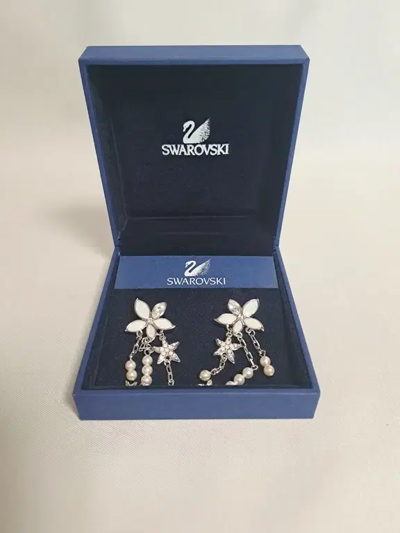 SWAROVSKI 스와로브스키 귀걸이 정품